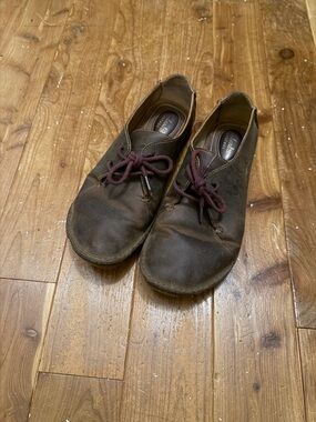 Clarks Women’s Artisan Brown Leather Casual Shoes - Classic Lace-Up